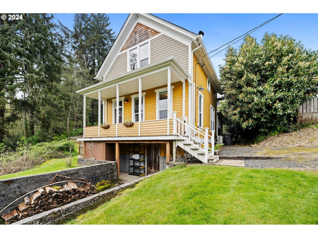667 4TH ST, ASTORIA, OR 97103, photo 1 of 19