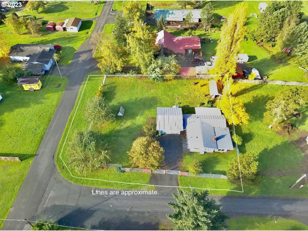161 ALDER ST, POWERS, OR 97466, photo 1 of 32