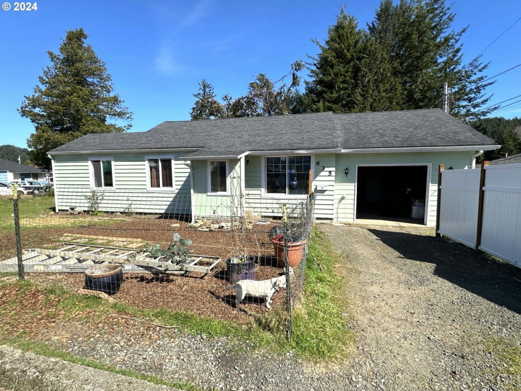 635 S 20TH ST, REEDSPORT, OR 97467, photo 1 of 27