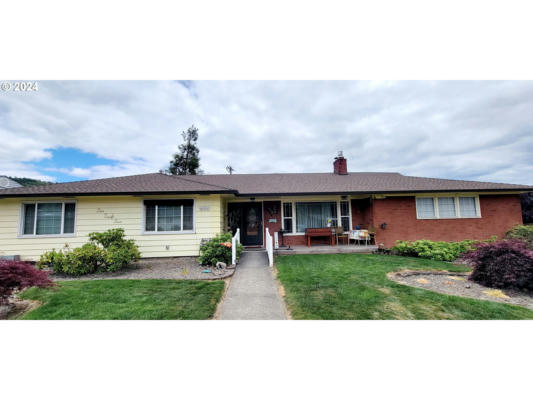 611 E 3RD AVE, RIDDLE, OR 97469 - Image 1