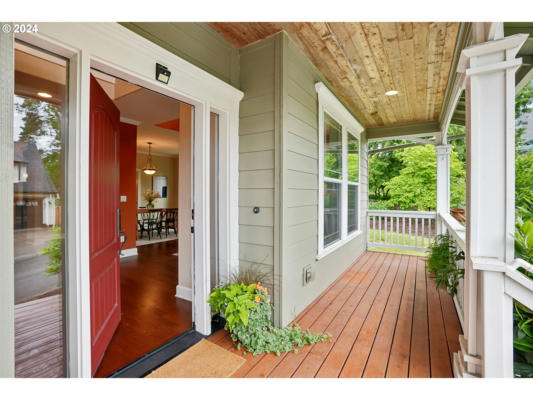 9233 SW 29TH AVE, PORTLAND, OR 97219 - Image 1