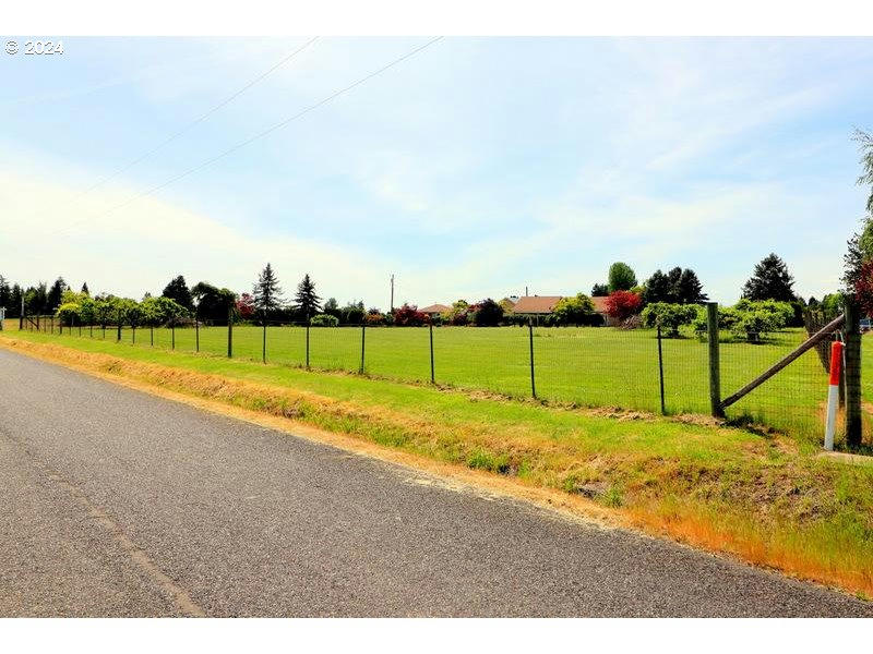 30251 S STUWE RD, CANBY, OR 97013, photo 1 of 41