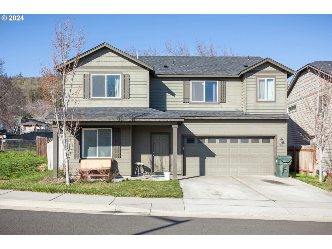 1031 HERITAGE LOOP, THE DALLES, OR 97058, photo 1 of 32