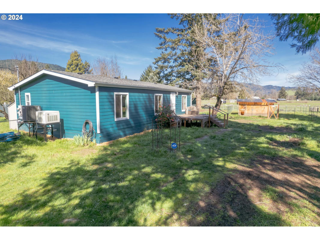 238 BALL LN, RIDDLE, OR 97469, photo 1 of 41