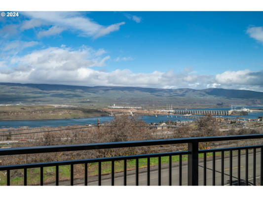 2700 OLD DUFUR RD, THE DALLES, OR 97058, photo 4 of 33
