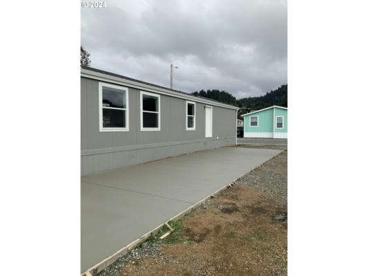94120 STRAHAN ST SPC 2, GOLD BEACH, OR 97444, photo 4 of 24