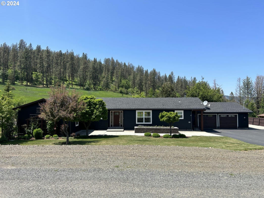 506 S HOLMES ST, WALLOWA, OR 97885, photo 1 of 42