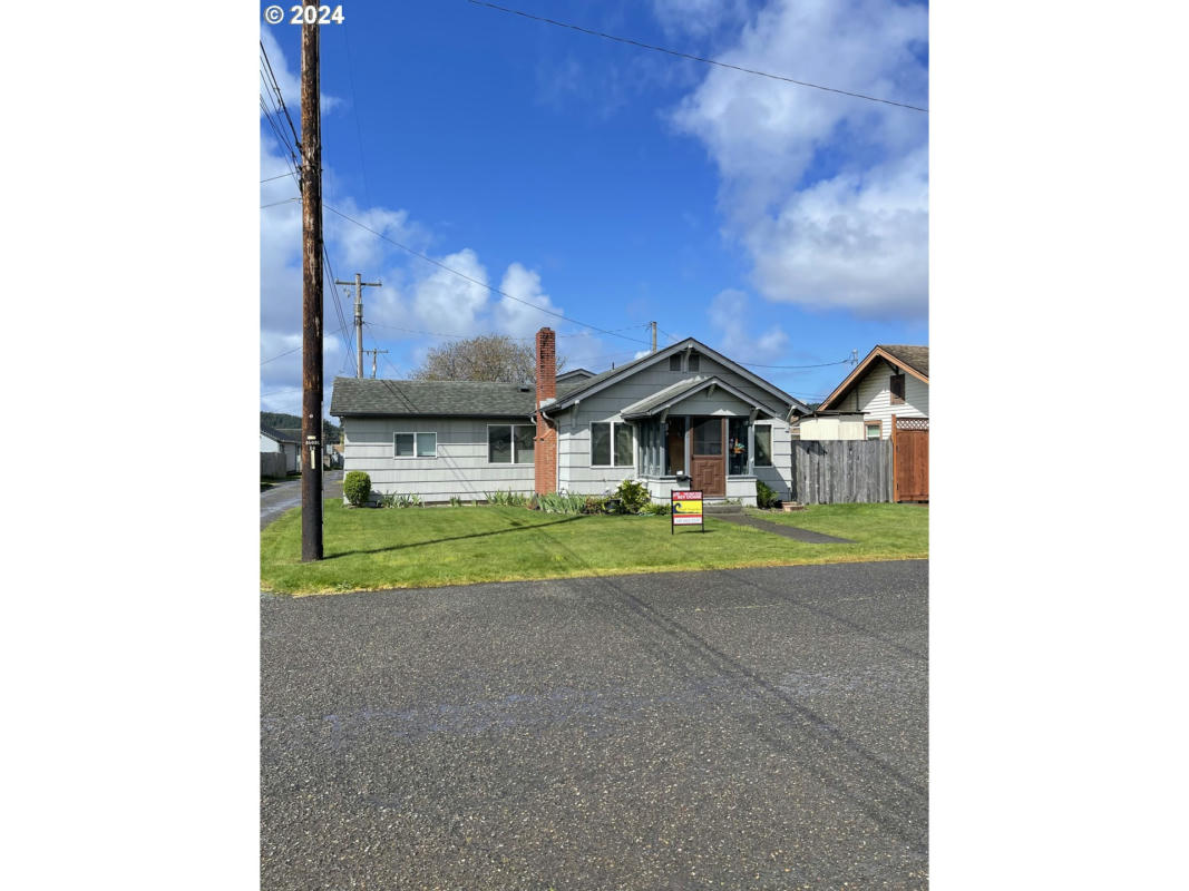 240 S 19TH ST, REEDSPORT, OR 97467, photo 1 of 4