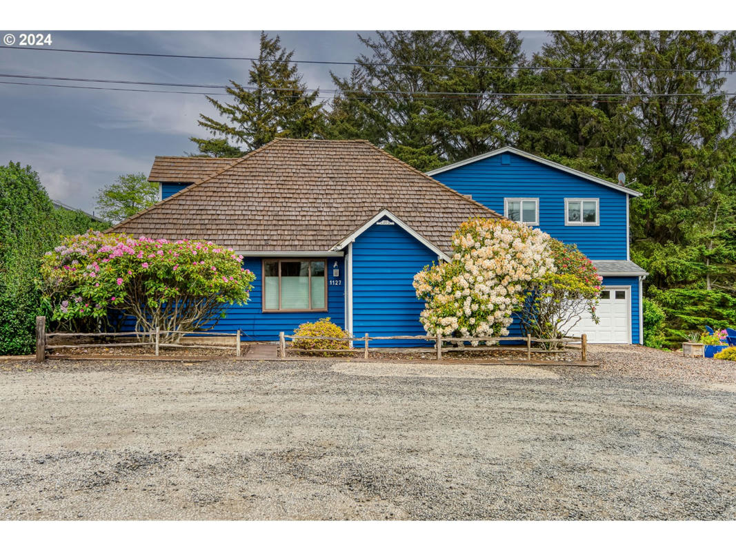 1127 S PINE ST, NEWPORT, OR 97365, photo 1 of 43