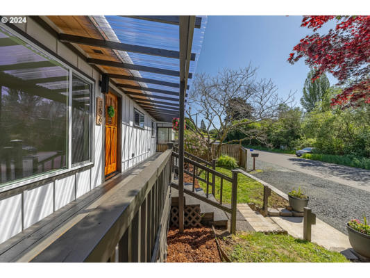156 1ST AVE, COOS BAY, OR 97420 - Image 1