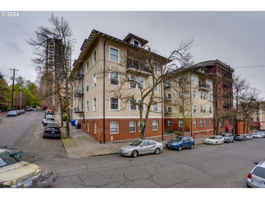 731 SW KING AVE UNIT 5, PORTLAND, OR 97205, photo 1 of 43