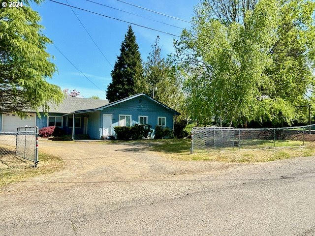 50 SW CIVIL BEND AVE, WINSTON, OR 97496, photo 1 of 40