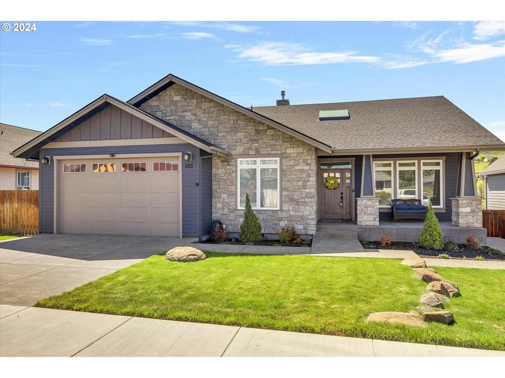 505 E KNOLL DR, THE DALLES, OR 97058, photo 1 of 45