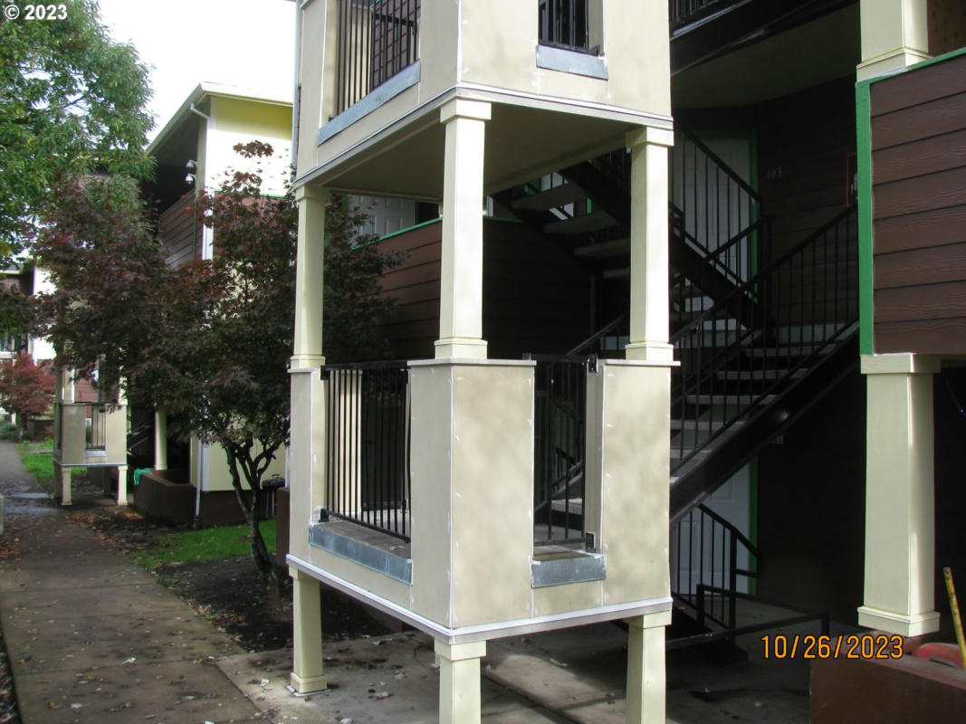 9257 SE CLINTON ST UNIT 404, PORTLAND, OR 97266, photo 1 of 30