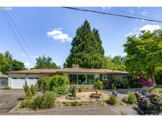 7550 N MOHAWK AVE, PORTLAND, OR 97203, photo 2 of 48