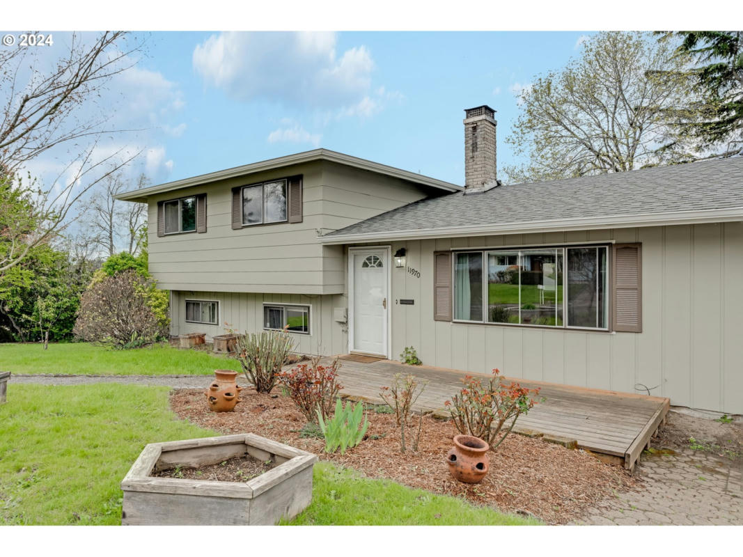 11970 SW BURLHEIGHTS ST, PORTLAND, OR 97223, photo 1 of 15