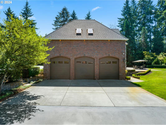 29989 SW 35TH DR, WILSONVILLE, OR 97070, photo 2 of 41