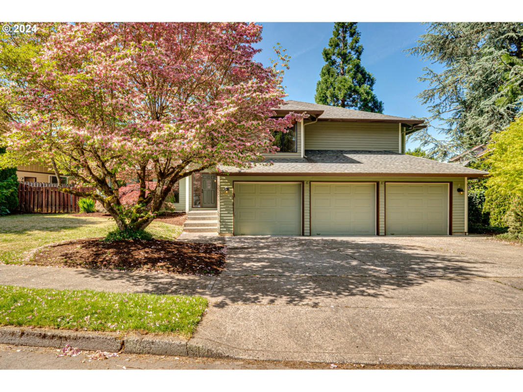 12204 NW 10TH AVE, VANCOUVER, WA 98685, photo 1 of 30