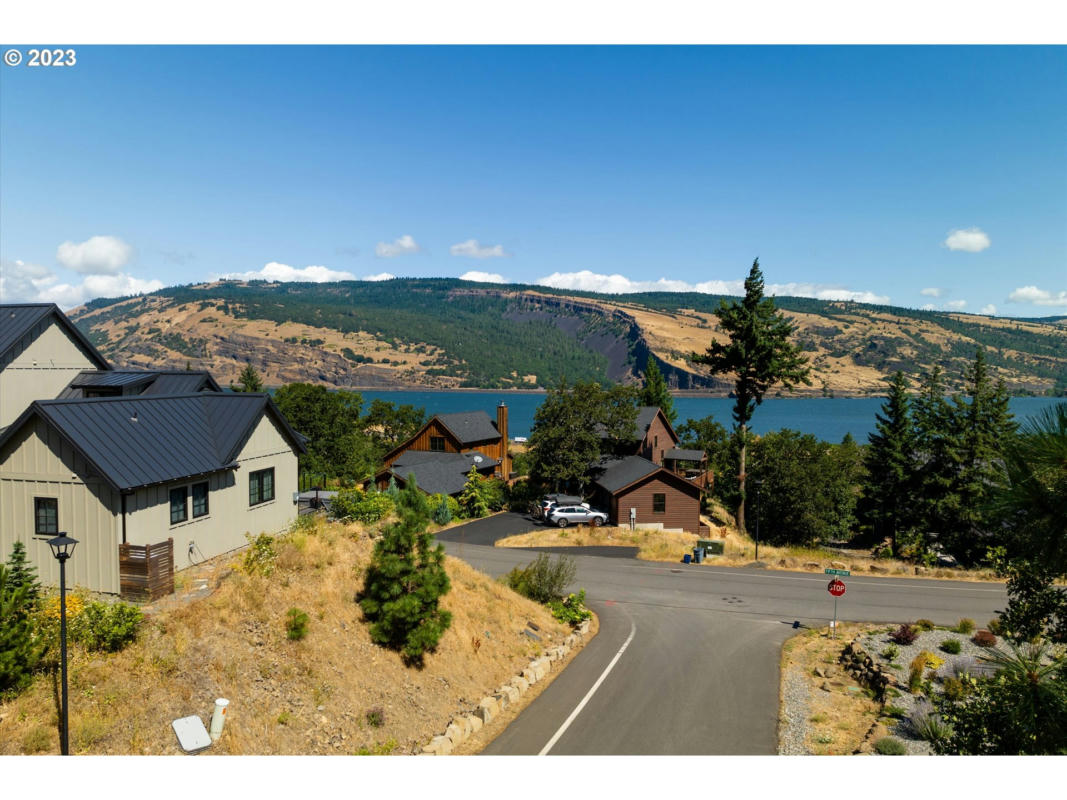 ASHER ST 31, MOSIER, OR 97040, photo 1 of 11