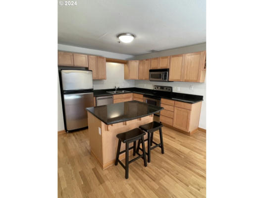 910 NW NAITO PKWY # 1-22, PORTLAND, OR 97209, photo 4 of 21