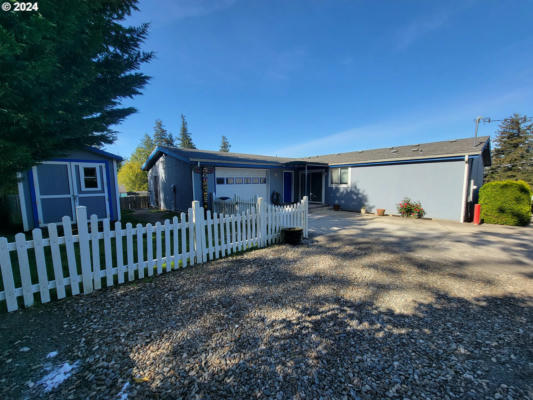 1260 N HENRY ST, COQUILLE, OR 97423 - Image 1