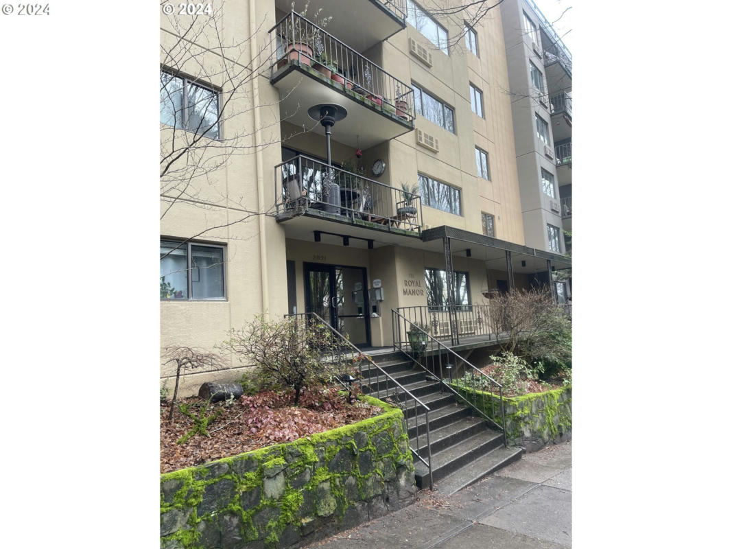 2021 SW MAIN ST, PORTLAND, OR 97205, photo 1 of 19