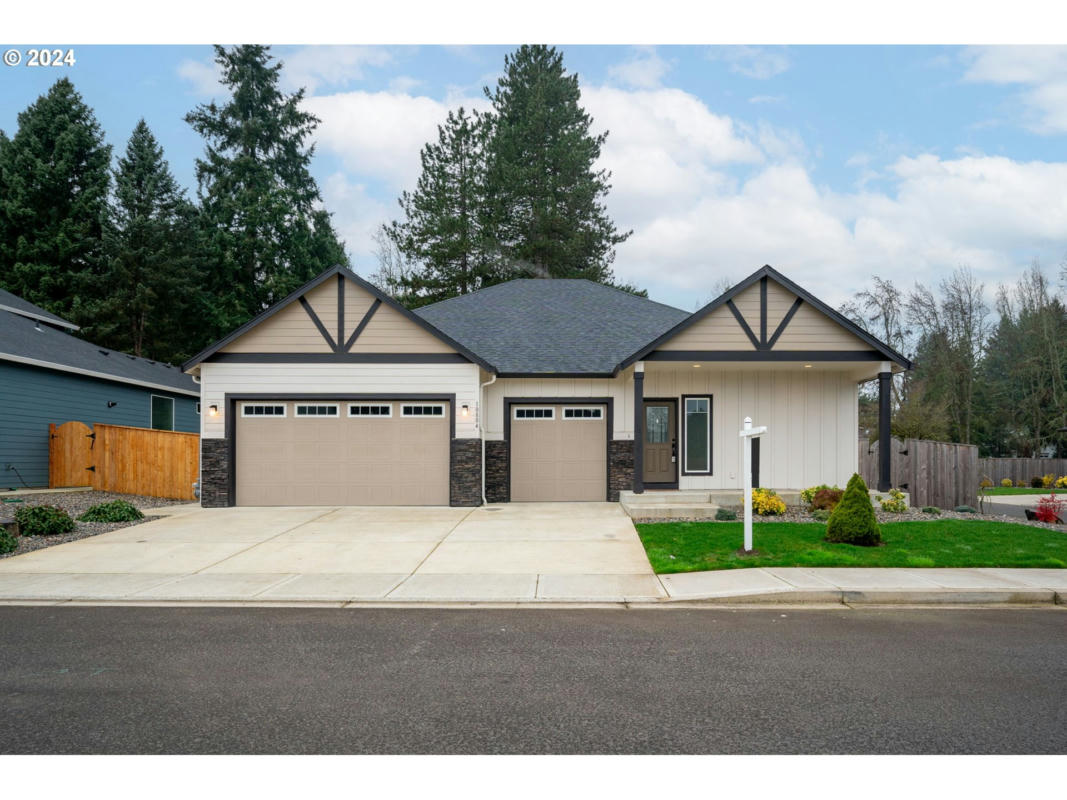 10804 NW 15TH PL, VANCOUVER, WA 98685, photo 1 of 32