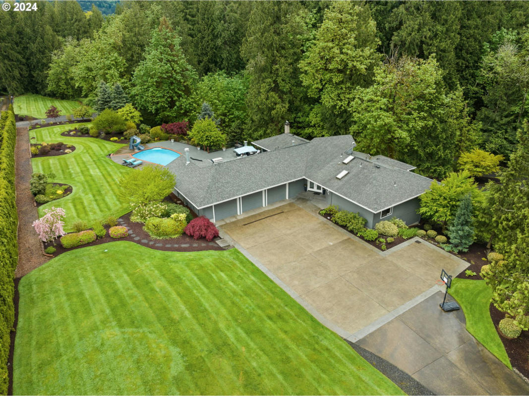 8630 SE 162ND AVE, HAPPY VALLEY, OR 97086, photo 1 of 48