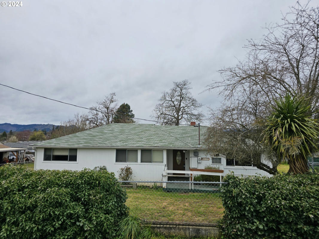 71 SE DARRELL AVE, WINSTON, OR 97496, photo 1 of 21