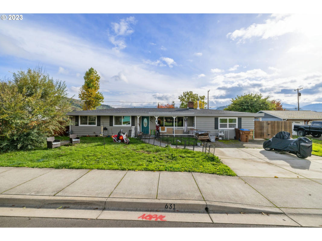 631 E 4TH AVE, RIDDLE, OR 97469, photo 1 of 40