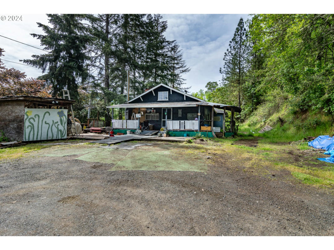 544 SE EASTWOOD ST, ROSEBURG, OR 97470, photo 1 of 35