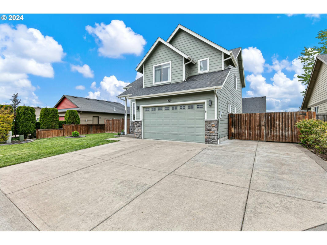 976 SW CORAL ST, JUNCTION CITY, OR 97448, photo 1 of 48