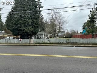 2727 SE 112TH AVE, PORTLAND, OR 97266, photo 1 of 5