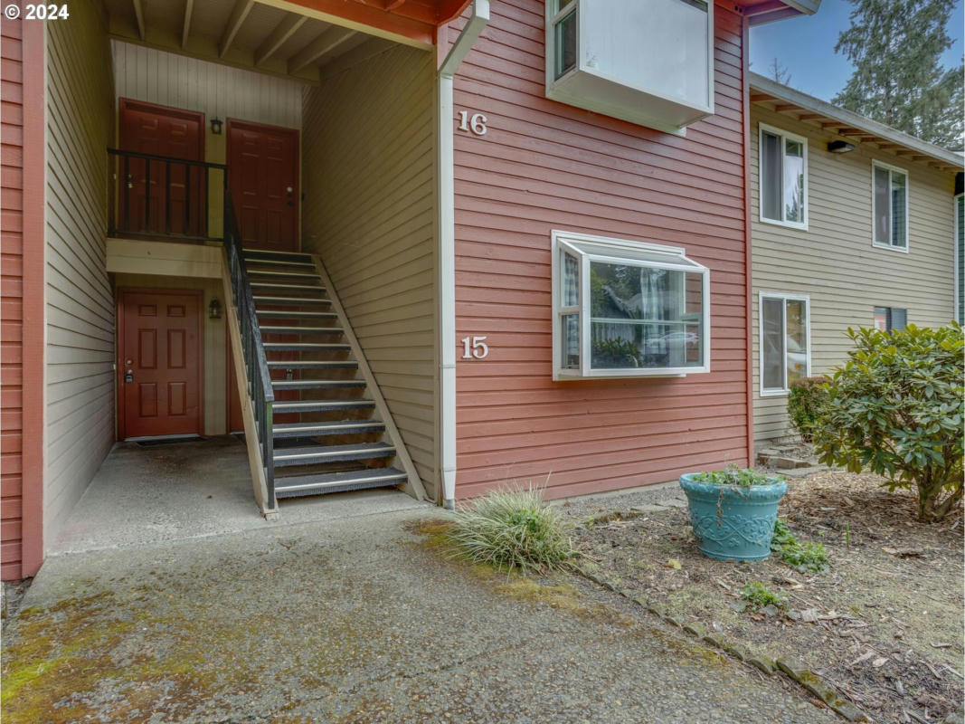 11990 SW CORBY DR APT 15, PORTLAND, OR 97225, photo 1 of 37