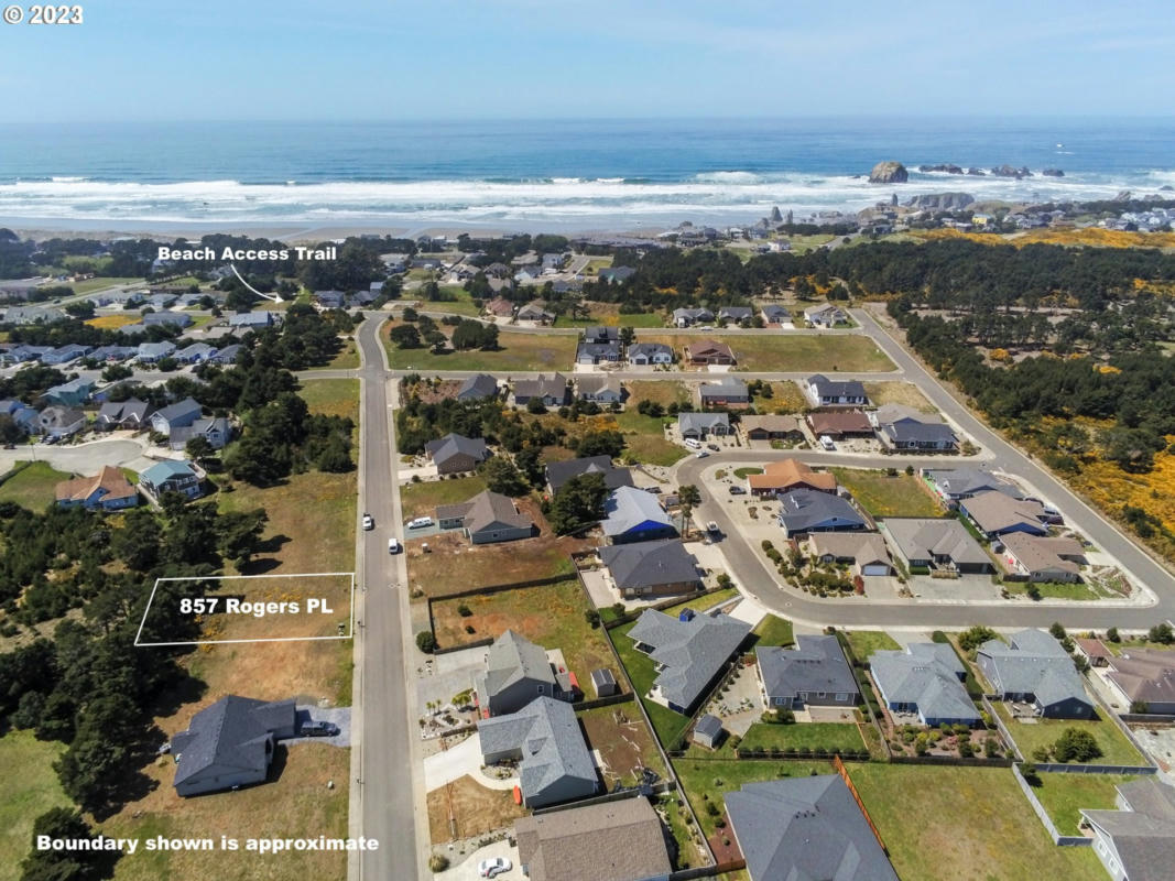 857 ROGERS PL, BANDON, OR 97411, photo 1 of 15