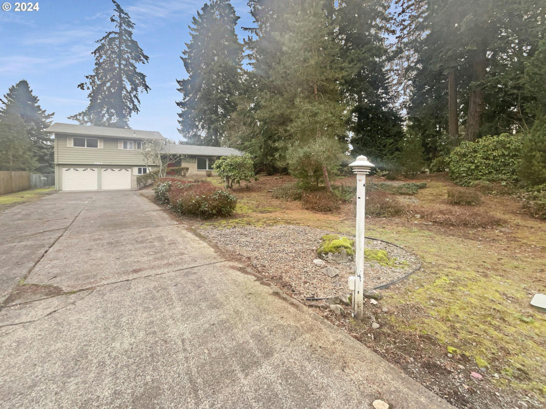 2864 SE COOKE RD, MILWAUKIE, OR 97267, photo 1 of 31