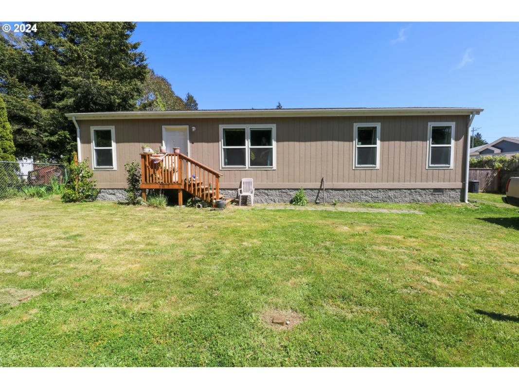 435 N EMPIRE BLVD, COOS BAY, OR 97420, photo 1 of 30