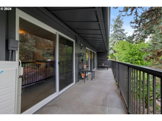16250 PACIFIC HWY UNIT 71, LAKE OSWEGO, OR 97034, photo 5 of 48