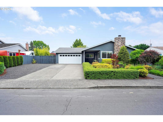 1025 SW FLEISHAUER LN, MCMINNVILLE, OR 97128 - Image 1