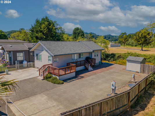 11 CREEK LN, LAKESIDE, OR 97449 - Image 1