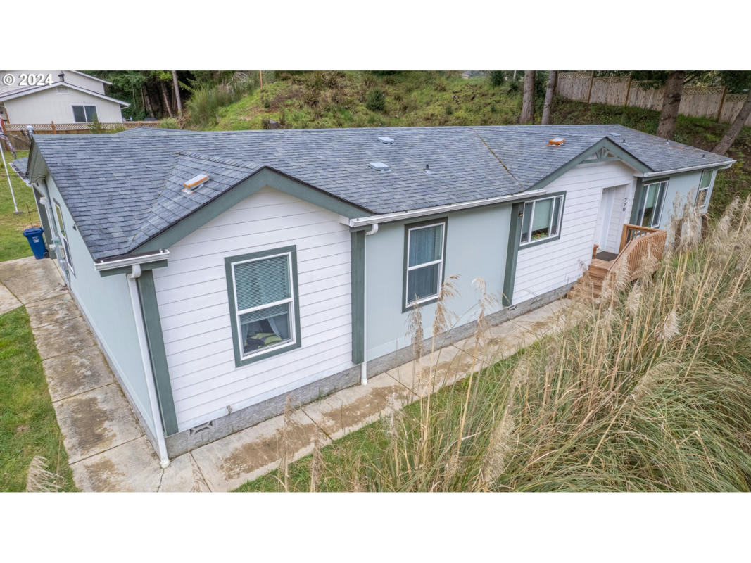 770 N ADAMS ST, COQUILLE, OR 97423, photo 1 of 48