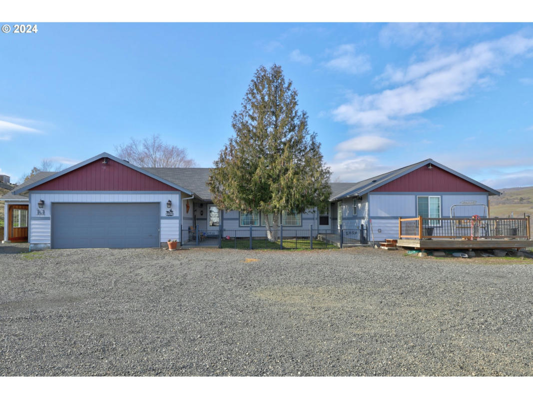 3323 SANDLIN RD, THE DALLES, OR 97058, photo 1 of 48