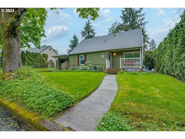 707 NW 41ST ST, VANCOUVER, WA 98660, photo 1 of 44