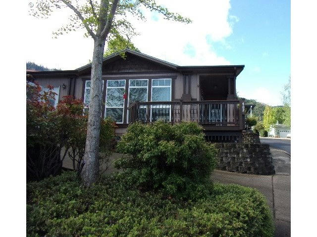 402 KNOLL TERRACE DR, CANYONVILLE, OR 97417, photo 1 of 37