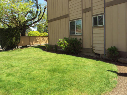 1228 NE 27TH ST # 15, MCMINNVILLE, OR 97128, photo 3 of 36