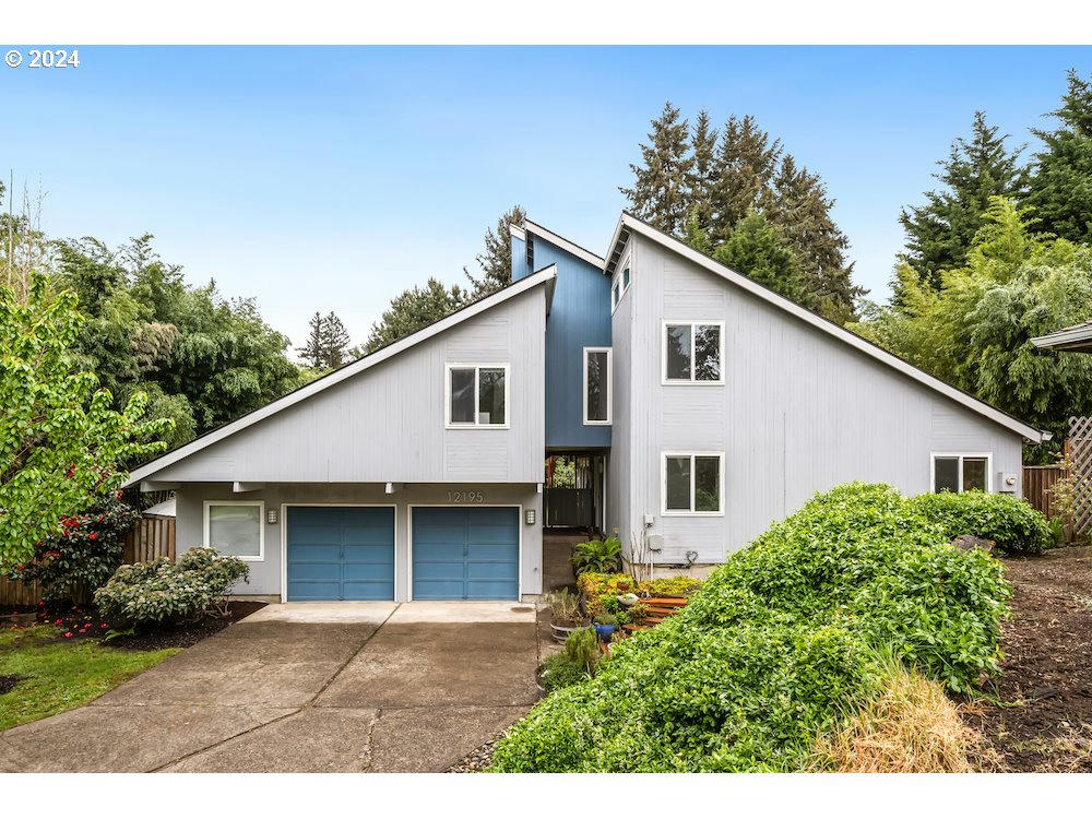 12195 SW 124TH AVE, TIGARD, OR 97223, photo 1 of 48