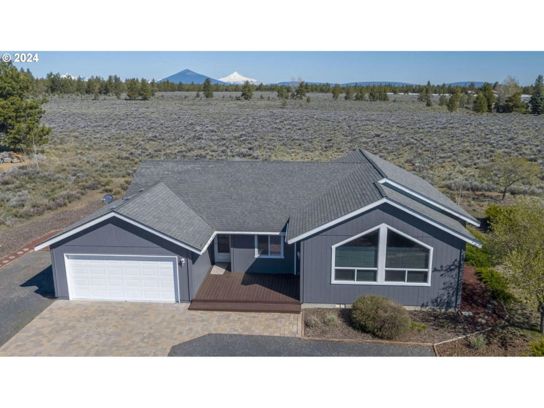 17010 VARCO RD, BEND, OR 97703, photo 1 of 25