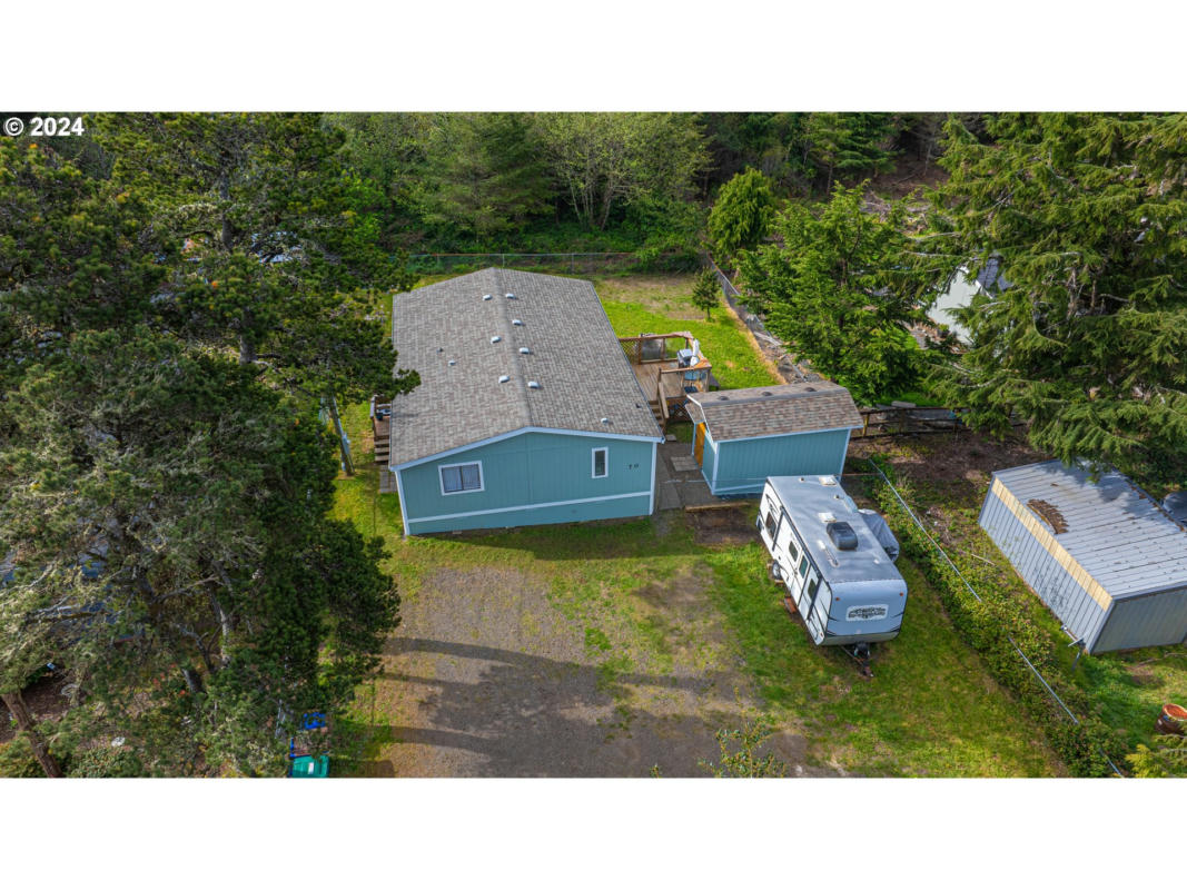70 TERRY CT, GLENEDEN BEACH, OR 97388, photo 1 of 32