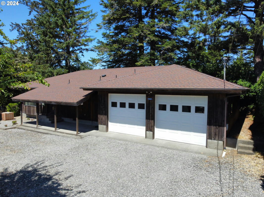 94239 8TH ST, GOLD BEACH, OR 97444, photo 1 of 21