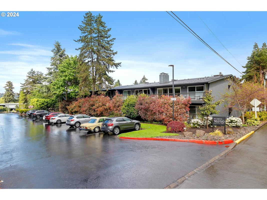 16250 PACIFIC HWY UNIT 71, LAKE OSWEGO, OR 97034, photo 1 of 48